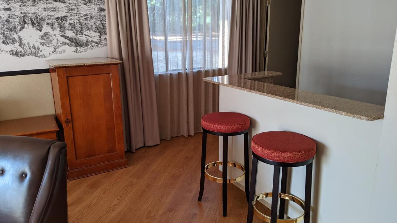 Olympia Hotel At Capitol Lake Esterno foto